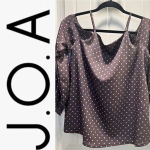 J.O.A. Purple blouse with tan polka dots. Size Small. NWT.‎